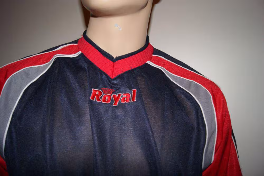 14 Royal-Trikot-Sets (Trikots+Hosen) - GREED - blau / rot - GREED Trikot-Set v. ROYAL