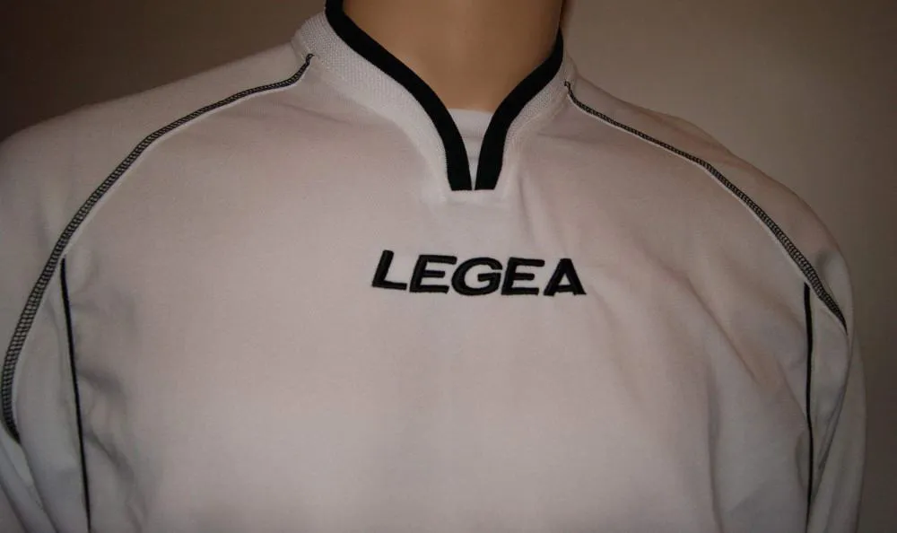 Legea-Trikot-Set - Londra weiß - Fußball Trikot u. Hose - LONDRA Trikot-Set v. LEGEA