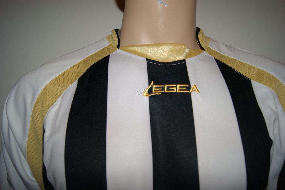 Legea-Fußball-Trikot-Set - RIAD weiß / schwarz - RIAD Trikot-Set v. ROYAL