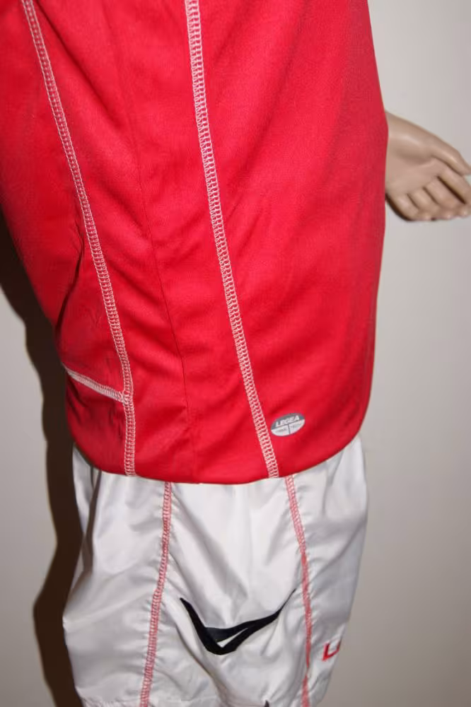Legea-Trikot-Set - Kiev - Fußball Trikot u. Hose rot / weiß - KIEV Trikot-Set v. LEGEA