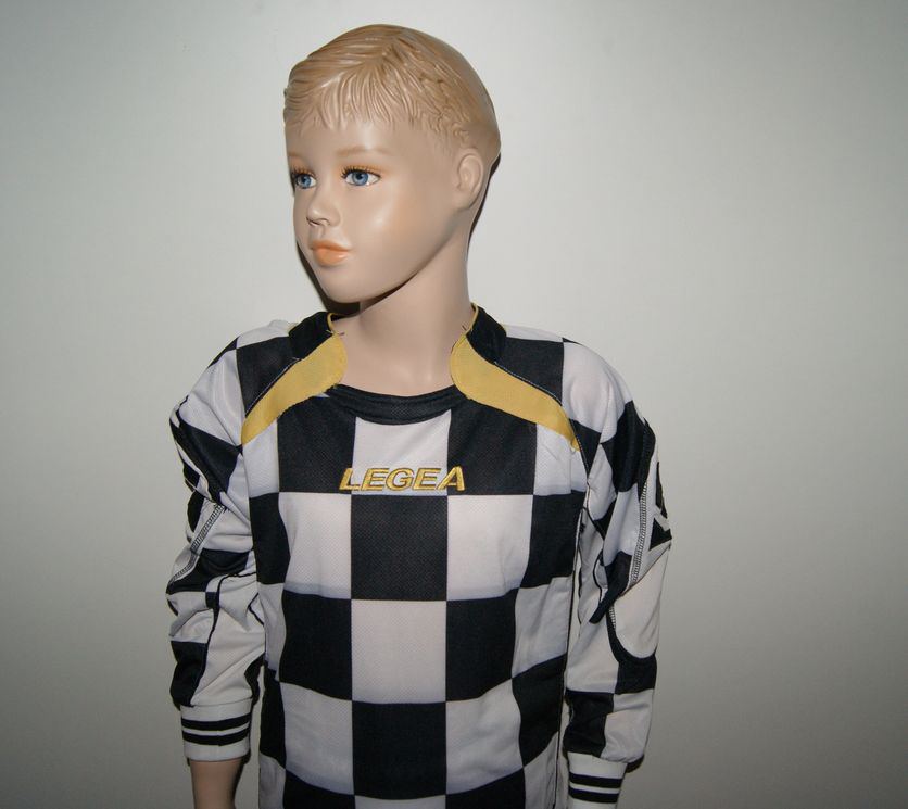 14 Legea-Fußball-Trikot-Sets - LAMPEDUSA schwarz / weiß - LAMPEDUSA Trikot-Set V. LEGEA
