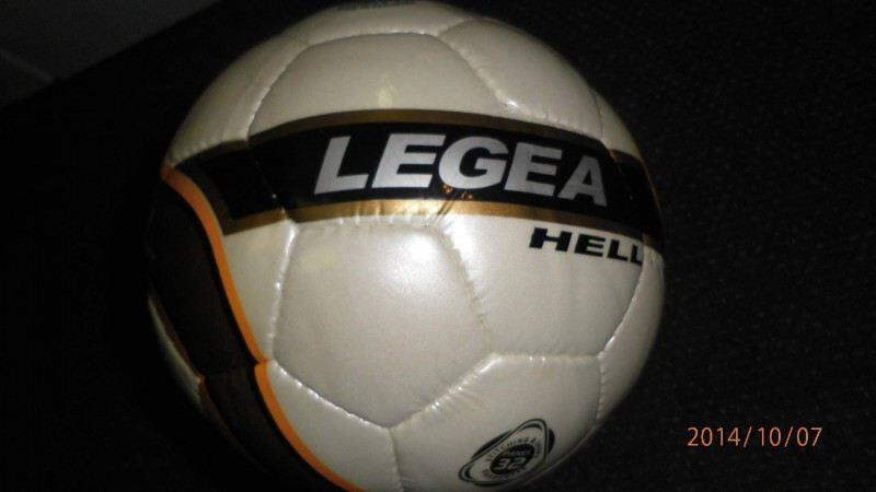 HELL Fussball v. LEGEA