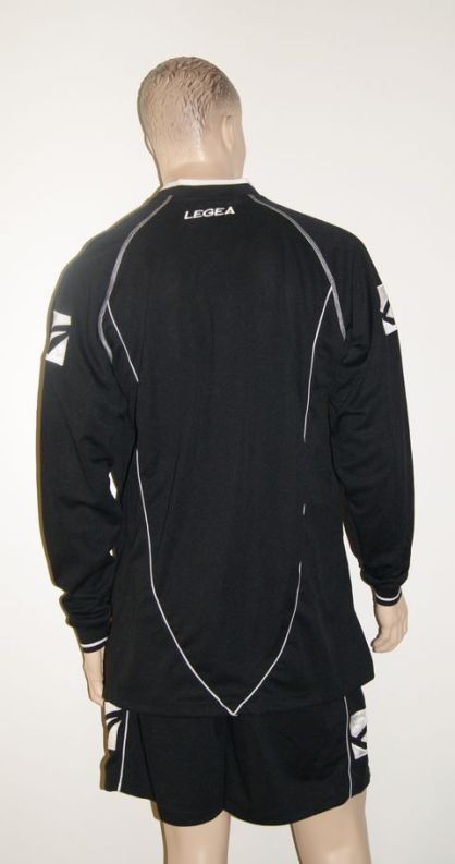 LONDRA Trikot-Set v. LEGEA