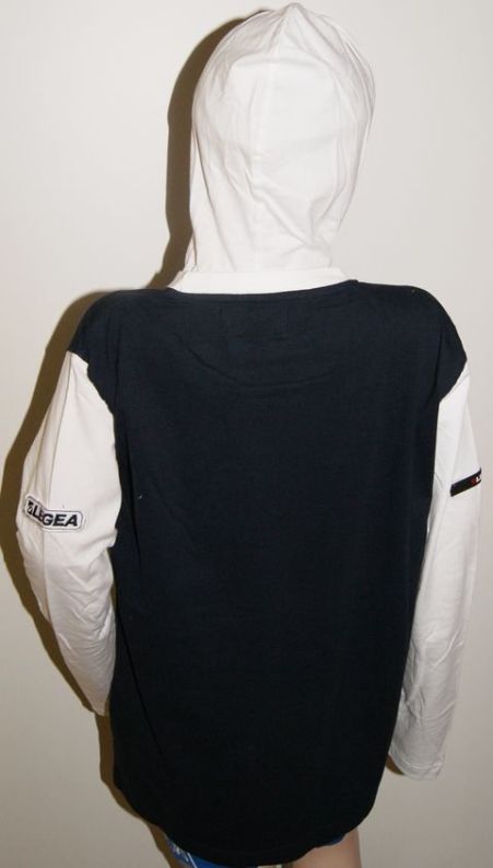 BERKELEY Sweater v. LEGEA