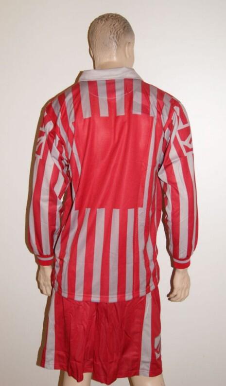 MANHATTAN Trikot-Set v. LEGEA