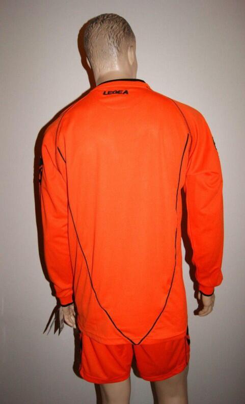 LONDRA Trikot-Set v. LEGEA