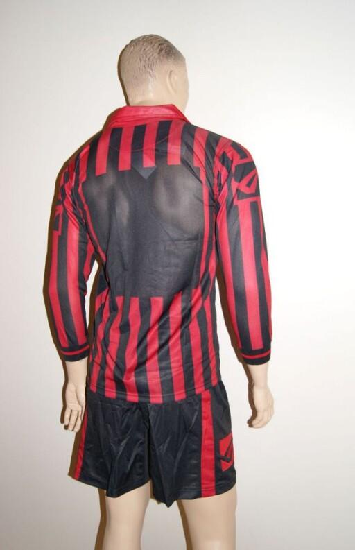 MANHATTAN Trikot-Set v. LEGEA