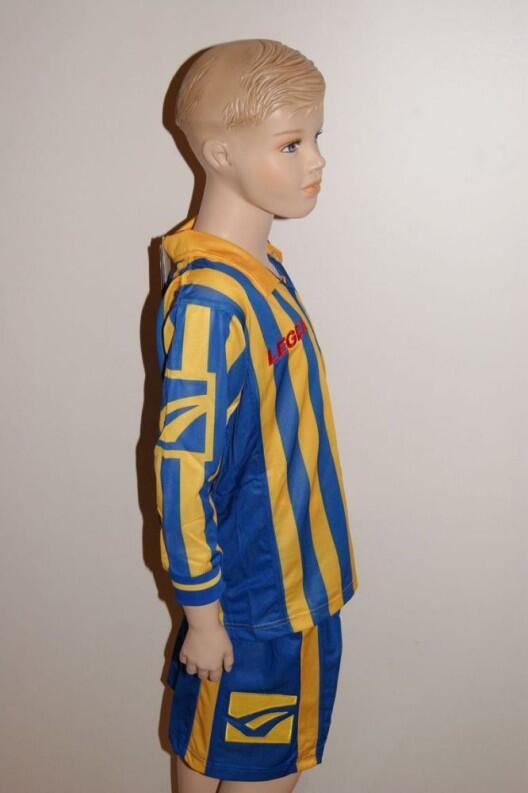 MANHATTAN Trikot-Set v. LEGEA