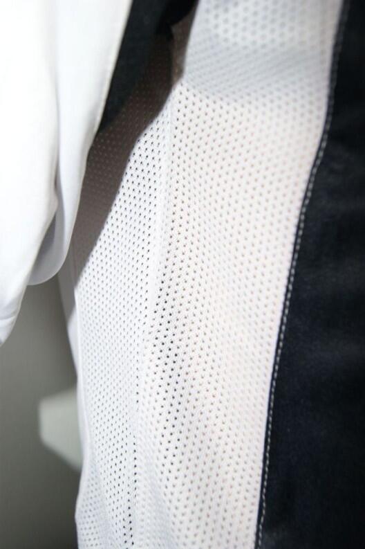 Legea-Trikot-Sets- DRESDA -l Trikot u.Hose weiß / schwarz 7 cm - DRESDA Trikot-Set v. LEGEA