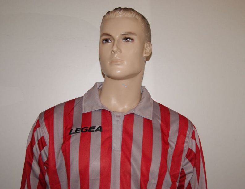 MANHATTAN Trikot-Set v. LEGEA